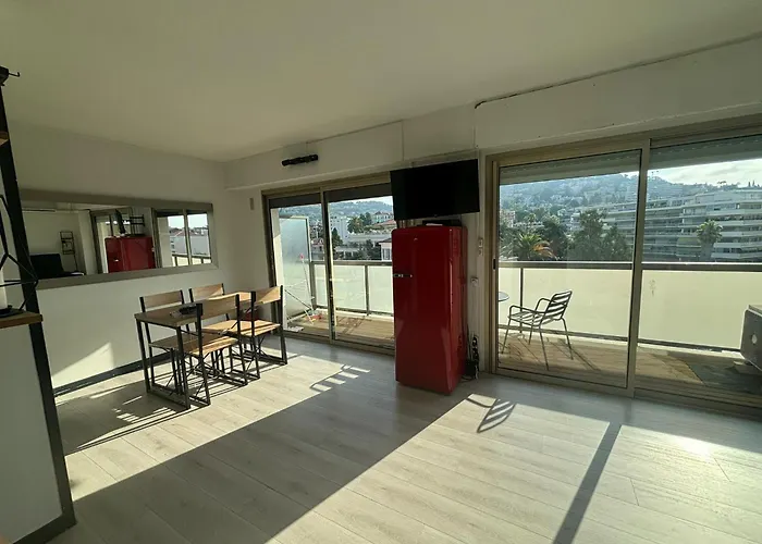 Le Fragonnard 5 Апартаменты